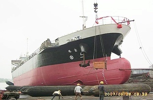 船舶專用上排下水橡膠氣囊,安全可靠、節(jié)約成本、操作簡單